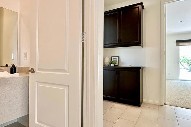 1247 Oro, Palm Springs CA: https://media.crmls.org/mediaz/949b18f0-1f1f-4114-addf-e46d0e0486a7.jpg