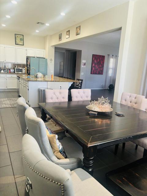 82701 Castleton Drive, Indio CA: https://media.crmls.org/mediaz/949b6cdd-9fdf-4357-9388-2d536fe4591e.jpg
