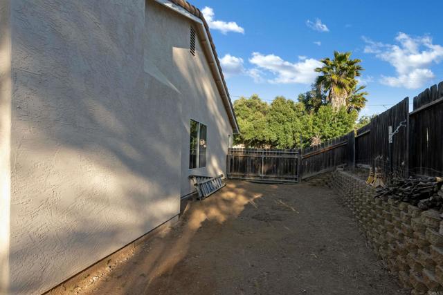Detail Gallery Image 21 of 25 For 13170 Aurora Dr, El Cajon,  CA 92021 - 4 Beds | 2 Baths