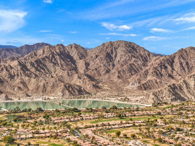 57645 Valley Lane, La Quinta CA: https://media.crmls.org/mediaz/949c953e-509a-4ccf-bed4-aeb29961c241.jpg
