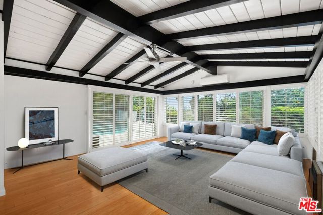 20553 Califa Street, Woodland Hills CA: https://media.crmls.org/mediaz/949e1191-f92c-4a06-92a0-69aefc645b71.jpg