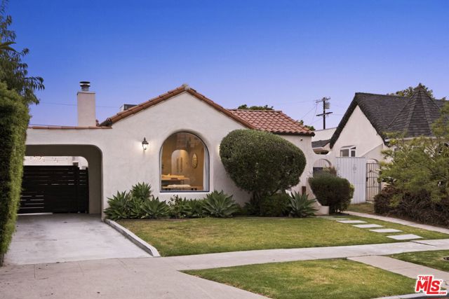 2907 Potomac Avenue, Los Angeles CA: https://media.crmls.org/mediaz/949e94b4-d77c-4818-a606-1170c5058ff2.jpg