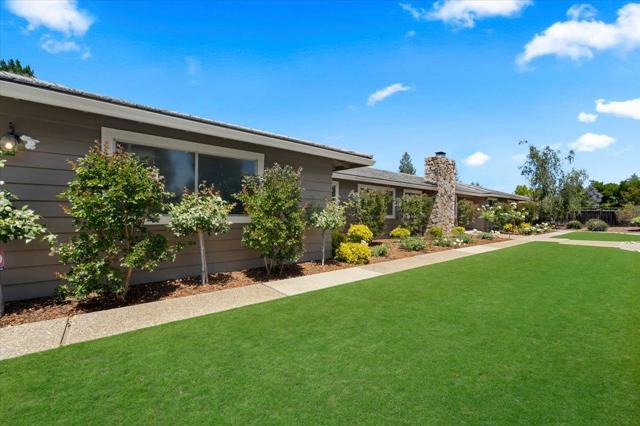 14139 Taos Drive, Saratoga CA: https://media.crmls.org/mediaz/94a05df1-f6ba-4268-9491-320364e82b66.jpg
