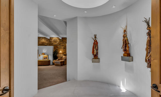 73297 Grapevine Street, Palm Desert CA: https://media.crmls.org/mediaz/94a0dc15-5b48-496e-8f15-9e6760be53f7.jpg
