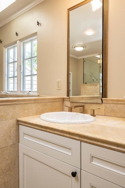 2820 Adeline Drive, Burlingame CA: https://media.crmls.org/mediaz/94a16c92-35bf-4c69-95d6-570b9a564b60.jpg