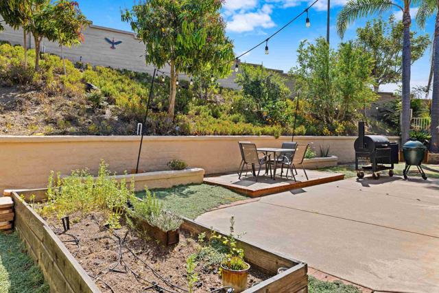 Detail Gallery Image 41 of 54 For 7004 Vista Olas, Carlsbad,  CA 92009 - 5 Beds | 3 Baths