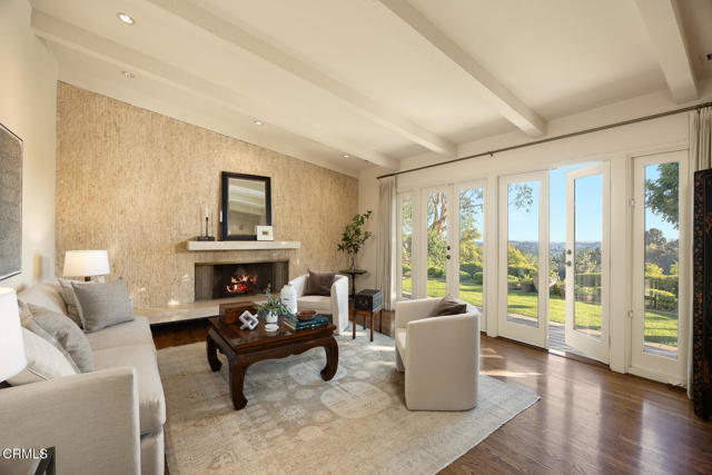 Detail Gallery Image 8 of 63 For 399 N San Rafael Ave, Pasadena,  CA 91105 - 3 Beds | 3/1 Baths