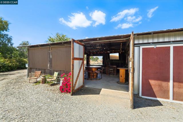 91 Lozoya Way, Oakley CA: https://media.crmls.org/mediaz/94a2d1ce-cc04-4b2d-8bbd-23241a6c2b8c.jpg