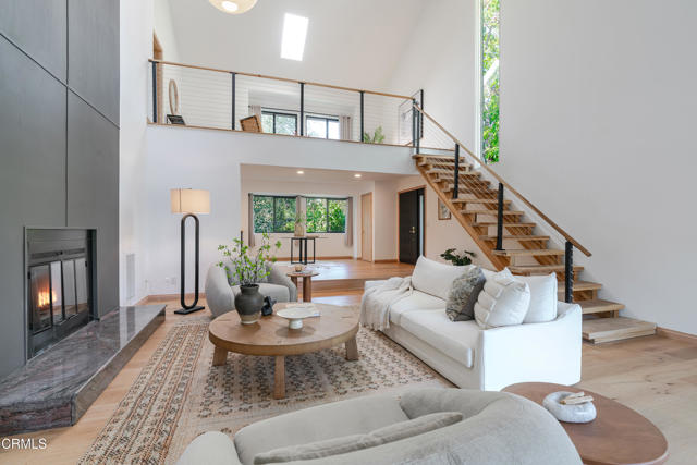 Detail Gallery Image 2 of 24 For 1726 La Loma Rd, Pasadena,  CA 91105 - 4 Beds | 3 Baths