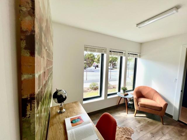 500 Walnut Street, San Carlos CA: https://media.crmls.org/mediaz/94a33e12-4dfa-4df7-bf3f-a4265ccda55a.jpg