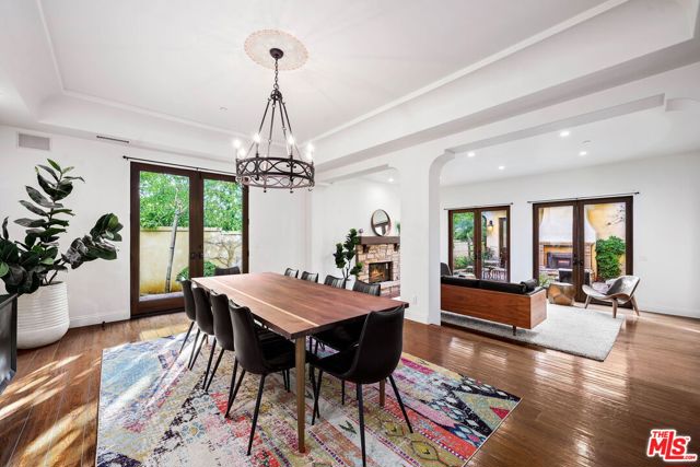 1853 Chastain, Pacific Palisades CA: https://media.crmls.org/mediaz/94a387ba-8e10-42c7-9fe1-77de3fd7d36a.jpg