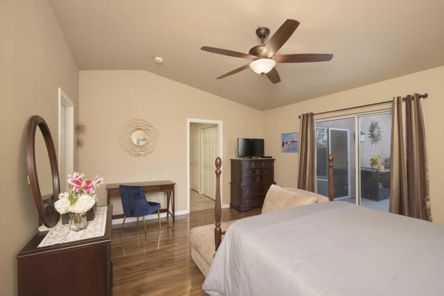 Image 19 of 28 For 52600 Avenida Alvarado
