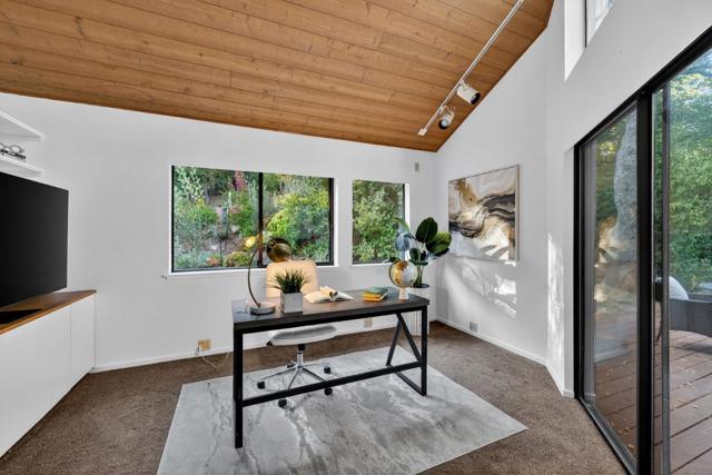 15098 Elm, Monte Sereno CA: https://media.crmls.org/mediaz/94a55883-ade3-4c97-97bb-8ea83b36af68.jpg
