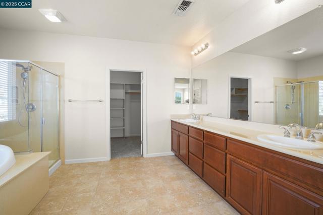 507 Livingston Court, Discovery Bay CA: https://media.crmls.org/mediaz/94a63c21-02e2-4188-bc49-71dafa27e908.jpg