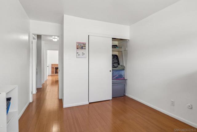 712 Paseo Del Rey, Chula Vista CA: https://media.crmls.org/mediaz/94a672b8-218e-44f8-926f-a141c92b9790.jpg
