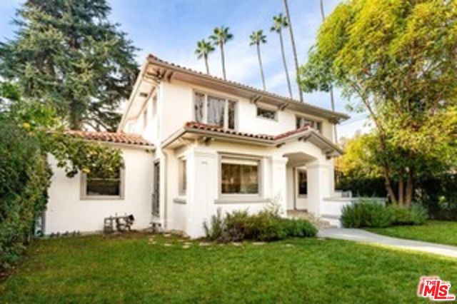 2027 Canyon Drive, Los Angeles CA: https://media.crmls.org/mediaz/94a68d19-8fe5-429d-8648-cd24d0b083a4.jpg