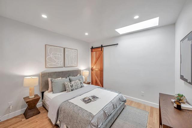 163 Lee Avenue, San Francisco CA: https://media.crmls.org/mediaz/94a7404c-251f-45bc-b106-b523da0ee315.jpg