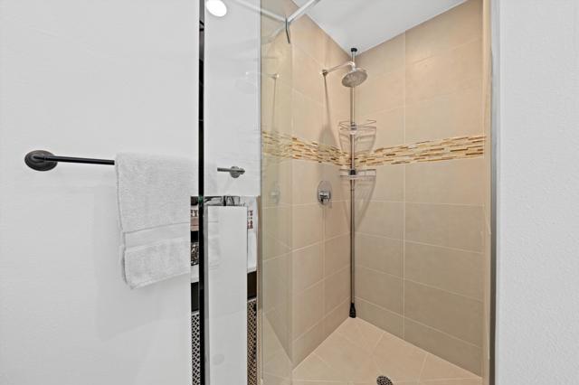 Image 21 of 61 For 47432 Medina Drive