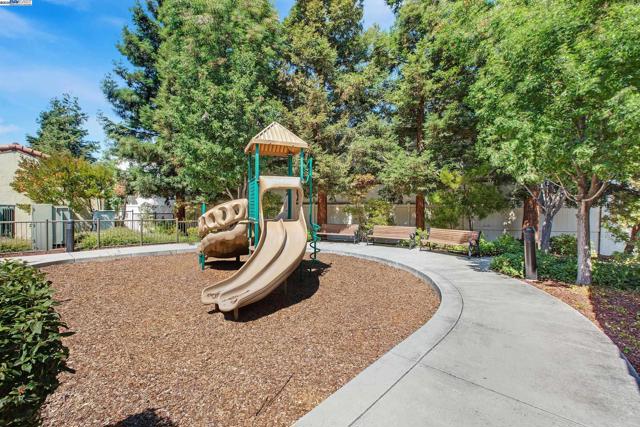 800 S Abel St, Milpitas CA: https://media.crmls.org/mediaz/94a8bb49-d428-4132-980b-505966ca1547.jpg