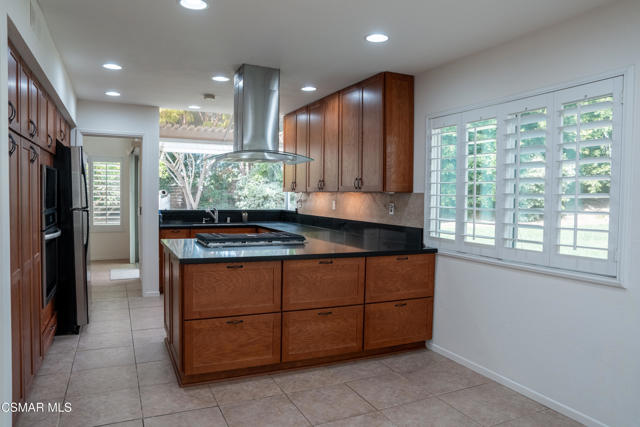 4540 Road Mill Valley Road, Moorpark CA: https://media.crmls.org/mediaz/94a9bdcb-8e27-4641-96fa-569438f1029a.jpg