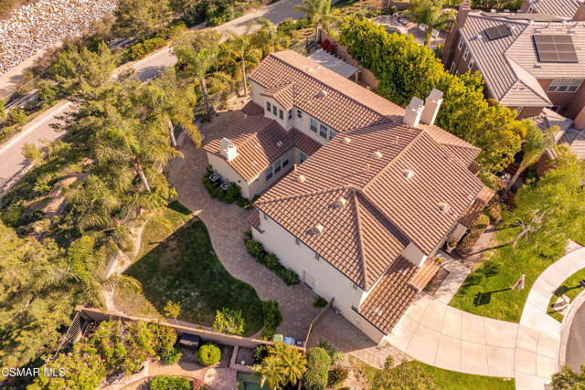 13290 Red Bird Court, Moorpark CA: https://media.crmls.org/mediaz/94aabee8-b6da-4cdf-b9e8-f00ba275ed55.jpg