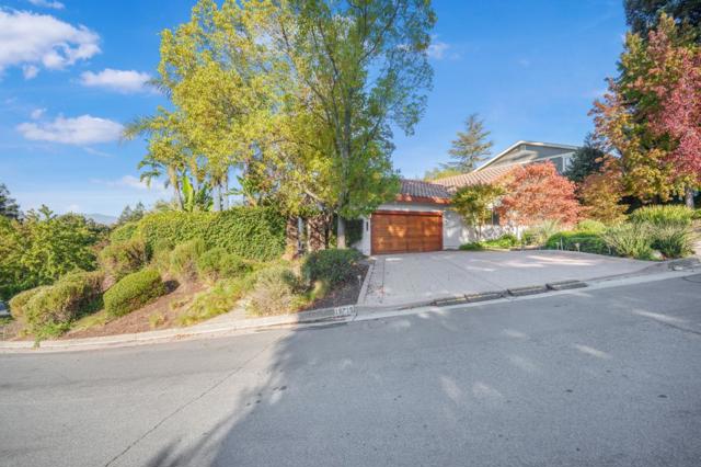 16715 Cerro Vista Drive, Morgan Hill CA: https://media.crmls.org/mediaz/94aaf026-7f40-40a7-ae5f-561c01665ae2.jpg