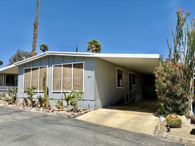 74711 Dillon Road, Desert Hot Springs CA: https://media.crmls.org/mediaz/94ab2b40-5da6-4f3b-aa69-6cc3698fca8f.jpg