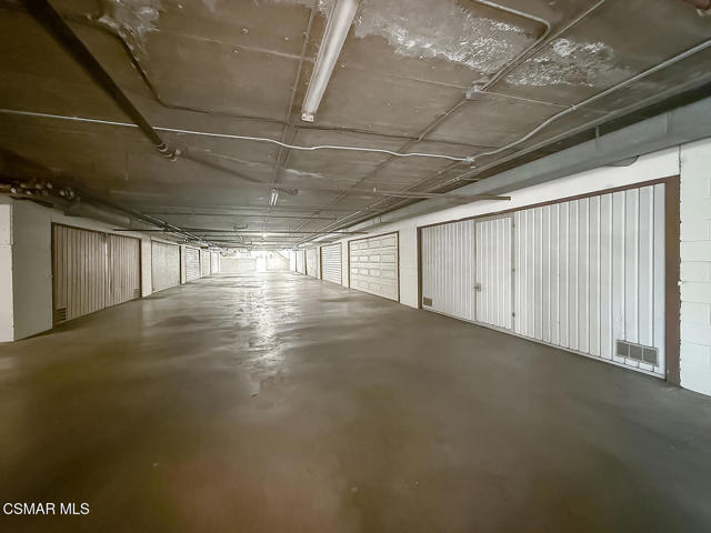 16030 Moorpark Street, Encino CA: https://media.crmls.org/mediaz/94ab753c-19d7-4f5e-adc4-efb362b34f6d.jpg