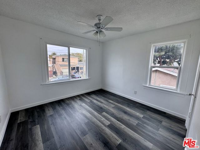 858 W 88th Street, Los Angeles CA: https://media.crmls.org/mediaz/94abb236-48df-4963-ae94-e666b477494a.jpg