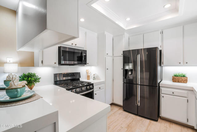 1103 Catlin Street, Simi Valley CA: https://media.crmls.org/mediaz/94abbe37-54c0-4606-a452-f7fe6d145fbc.jpg