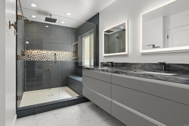 Detail Gallery Image 29 of 57 For 936 Armada, San Diego,  CA 92106 - 4 Beds | 3 Baths