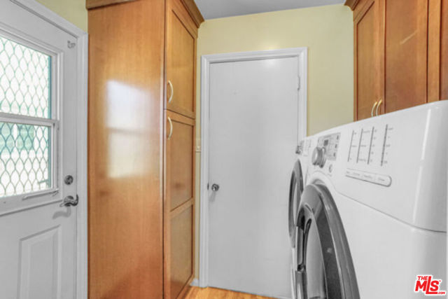 17031 Wilton Place, Torrance CA: https://media.crmls.org/mediaz/94acce9b-fe47-4d85-a5f0-bfc0603ef37a.jpg