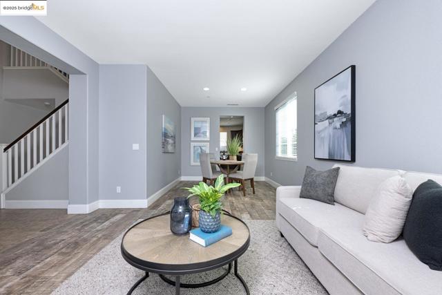 1604 Coventry Dr, Oakley CA: https://media.crmls.org/mediaz/94ad0b75-8a16-4c02-acf1-9c0b4aa32229.jpg