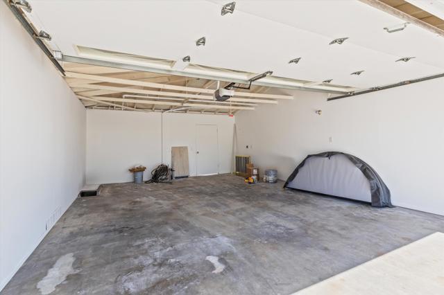1177 S Farrell Drive, Palm Springs CA: https://media.crmls.org/mediaz/94ade49f-1d6d-4f33-bb97-07757b2c4010.jpg