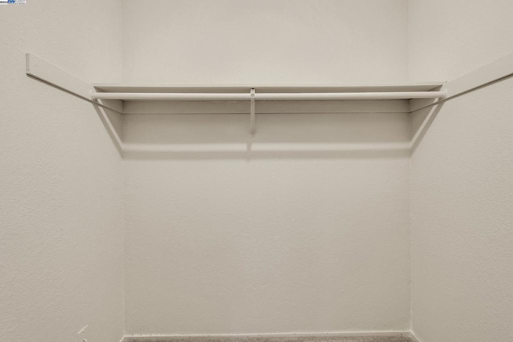 https://media.crmls.org/mediaz/94af7945-d214-4c96-b2dd-c1e4884ab1e5.jpg?preset=X-Large