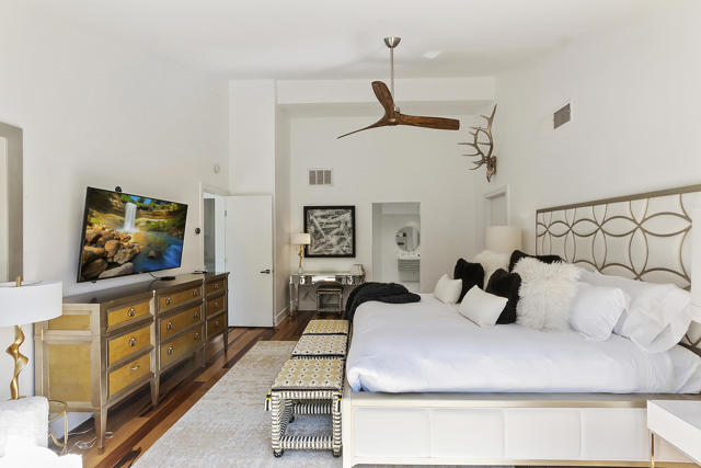 54841 Inverness Way, La Quinta CA: https://media.crmls.org/mediaz/94af9fe6-7166-4a25-9a57-f03c9b4a323c.jpg