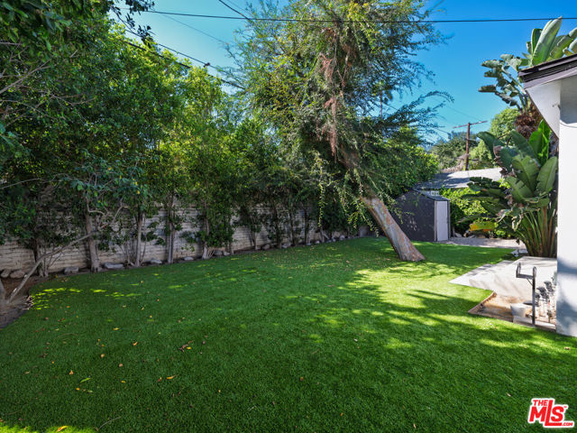 5417 Allott Avenue, Sherman Oaks CA: https://media.crmls.org/mediaz/94afe790-2980-48ff-ab73-d21bbe8d46d6.jpg