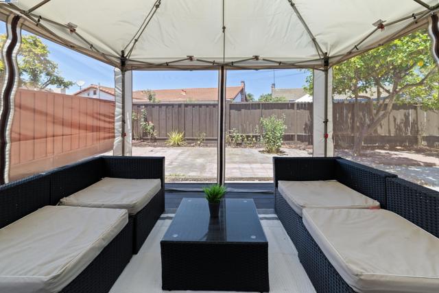 4501 Alice Way, Union City CA: https://media.crmls.org/mediaz/94b16782-60c9-47a8-af4a-29c5fe48f0cc.jpg