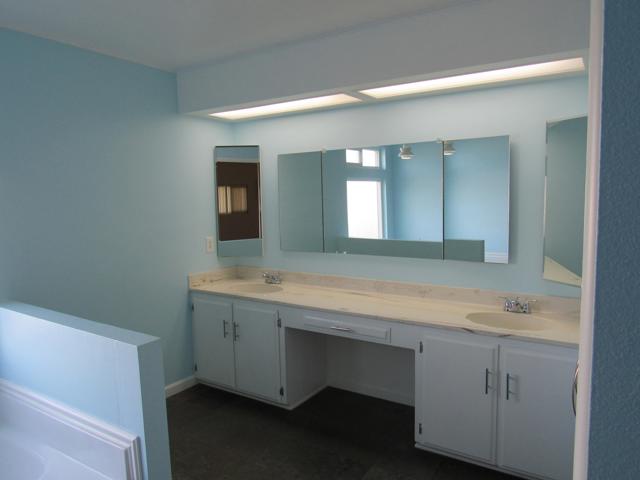 191 Figuaro Drive, Palm Springs CA: https://media.crmls.org/mediaz/94b17bad-93ce-484d-a4bd-ab345e8ccf69.jpg