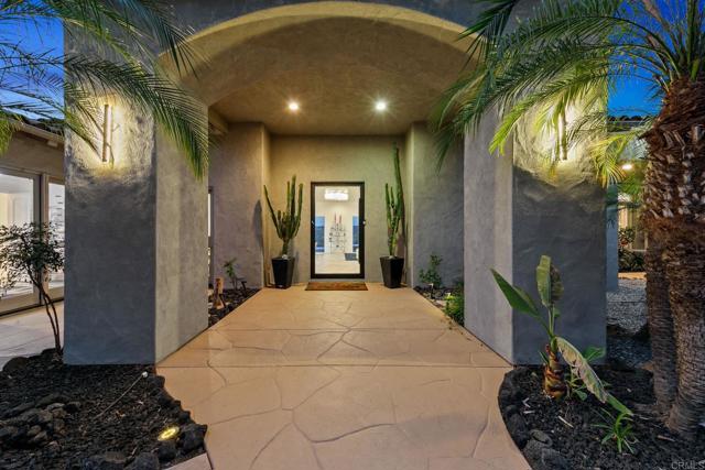 30330 Via Maria Elena, Bonsall CA: https://media.crmls.org/mediaz/94b1b6f6-7dd2-41cc-98c7-bae70552a890.jpg