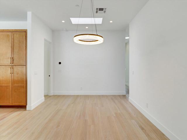 52120 Avenida Alvarado, La Quinta CA: https://media.crmls.org/mediaz/94b225a0-2159-427b-9aed-5d62a5597c93.jpg