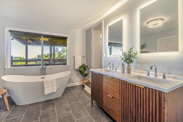 24705 Spanish Oaks Road, Los Gatos CA: https://media.crmls.org/mediaz/94b31b9f-6d88-4694-8f36-3c194e3373d4.jpg