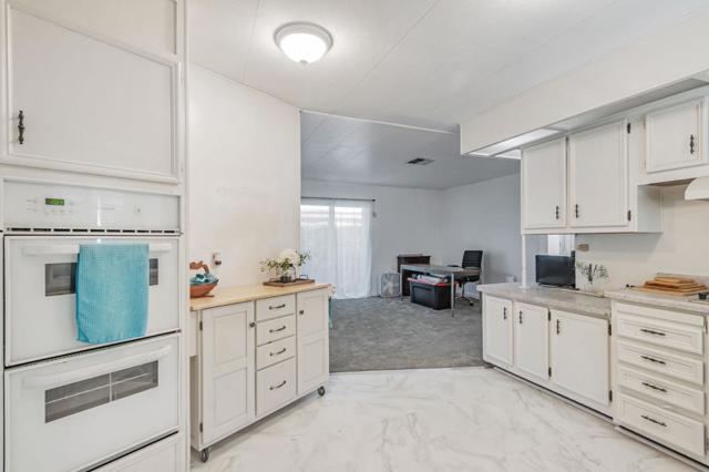 2815 Moss Hollow Drive, San Jose CA: https://media.crmls.org/mediaz/94b4037a-f319-4196-b05c-a86d046ece87.jpg