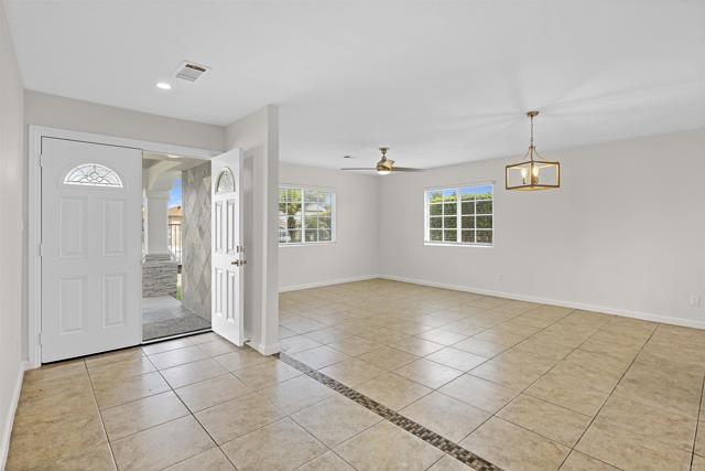 Detail Gallery Image 3 of 33 For 1749 51 Dahlia Ave, San Diego,  CA 92154 - – Beds | – Baths