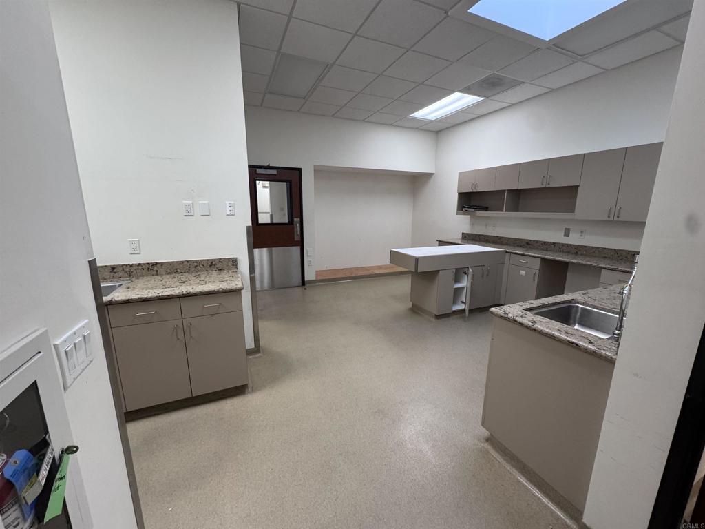 7527 Draper Avenue - photo 14