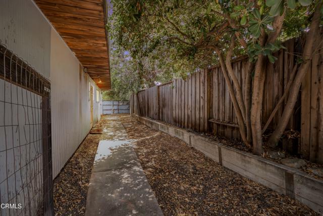 1412 Ellsworth Court, Thousand Oaks CA: https://media.crmls.org/mediaz/94b47481-02ca-4bf7-8ad3-8bd50f343967.jpg