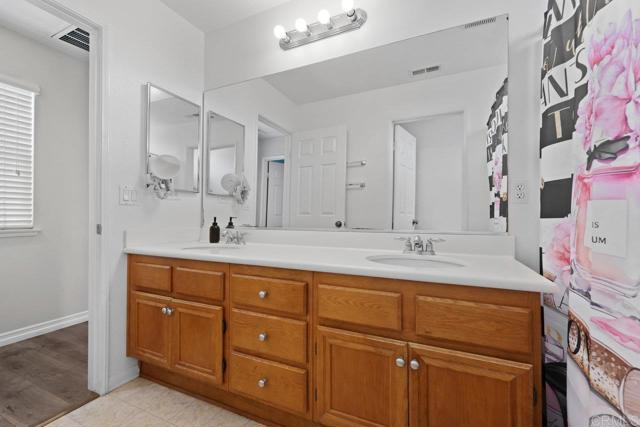 Detail Gallery Image 25 of 42 For 1546 Quiet Trail Dr, Chula Vista,  CA 91915 - 3 Beds | 2/1 Baths