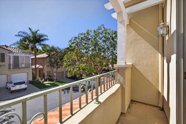 Detail Gallery Image 32 of 66 For 931 Corte Augusta, Camarillo,  CA 93010 - 3 Beds | 2/1 Baths