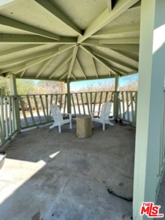 62282 Dennis Avenue, Joshua Tree CA: https://media.crmls.org/mediaz/94b58fc7-cd31-4711-b78e-232394b0c7f0.jpg