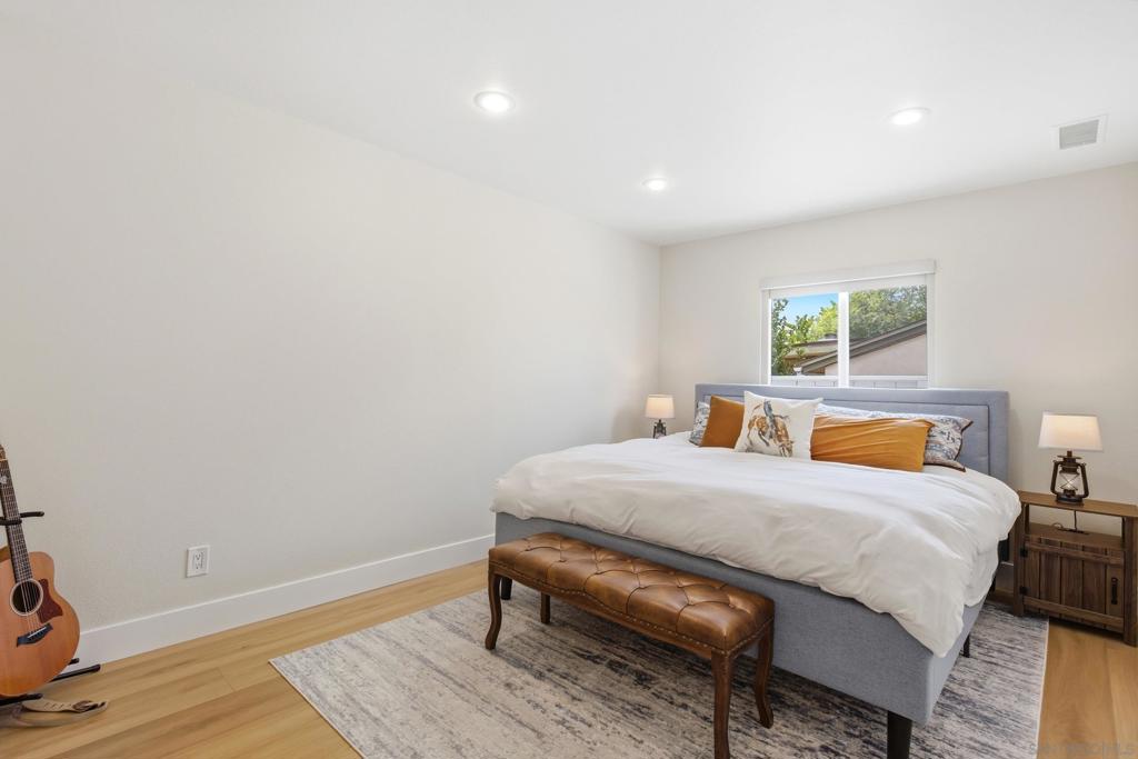 4639 Iroquois Ave - photo 9